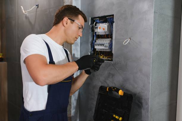 Best Commercial Electrician Services  in Silver Springs, FL